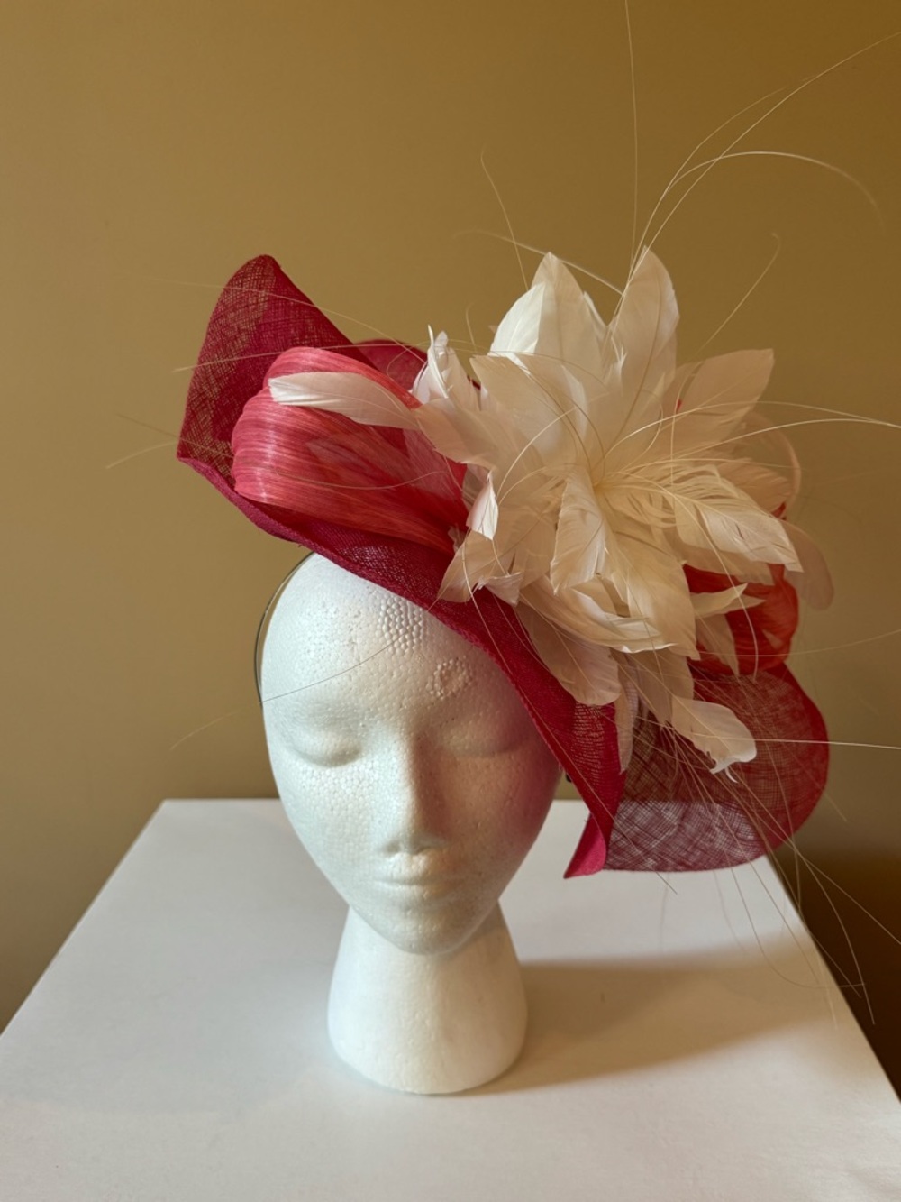 KY Derby Fascinator by The Hat Girls – Featured Derby Milliner – Pink & Ivory